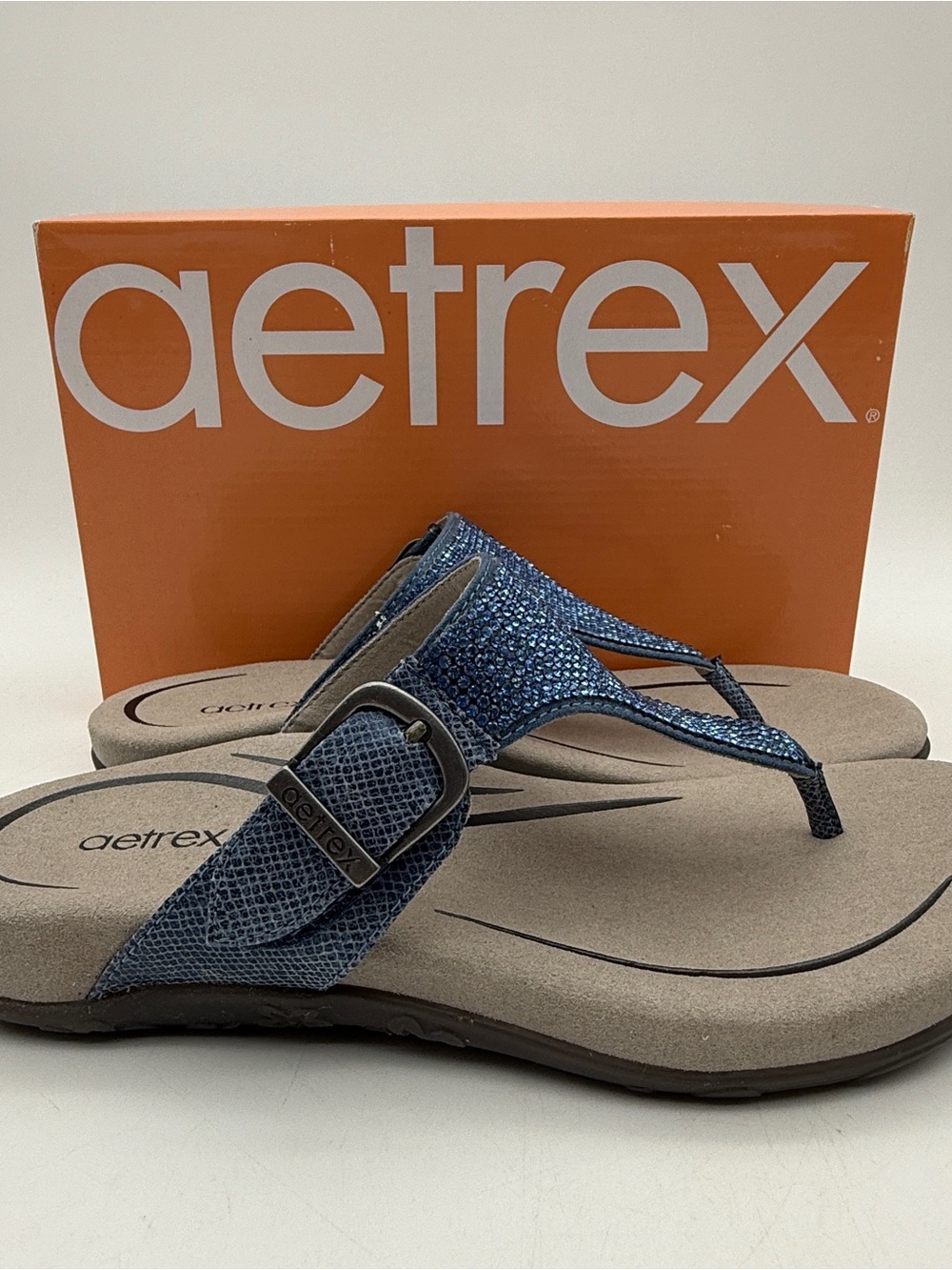 Aetrex Womens RAE Sparkle Sandals Orthotic Flip Flops Blue Rhinestone Size 7 NEW